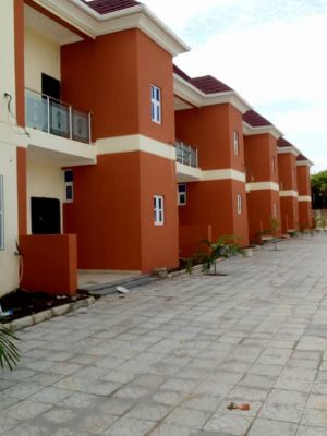  6 units of 3 bedrooms 