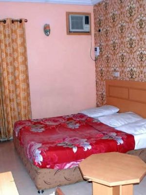 Sammylight paint and building 